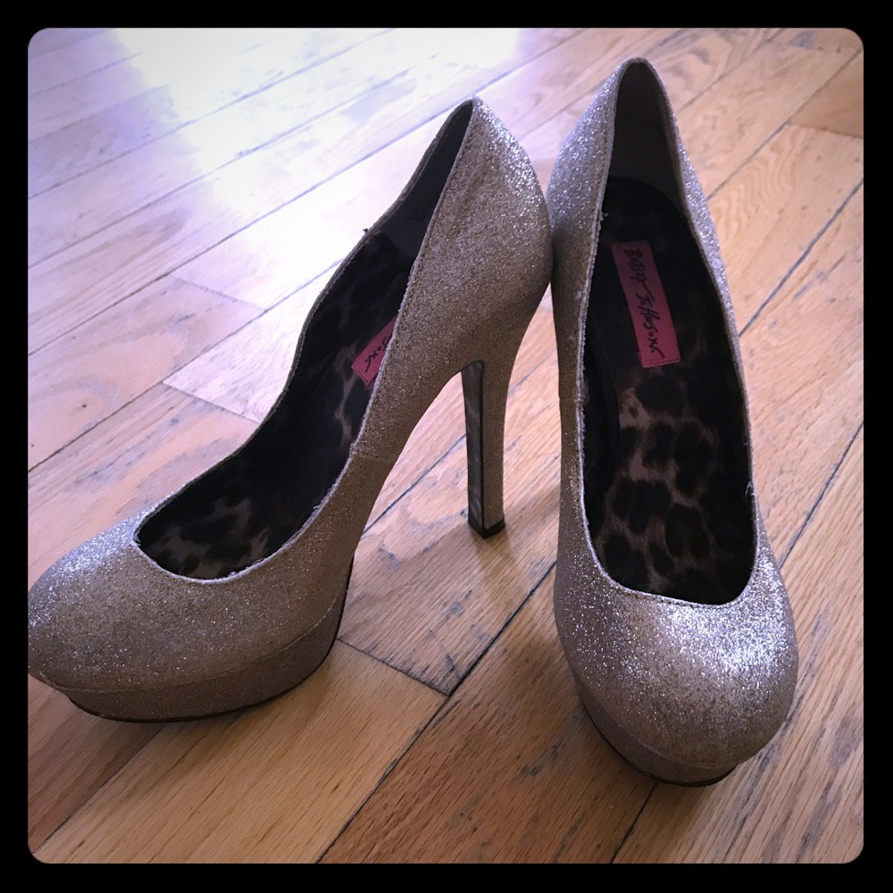 Betsey Johnson Gold Pumps
